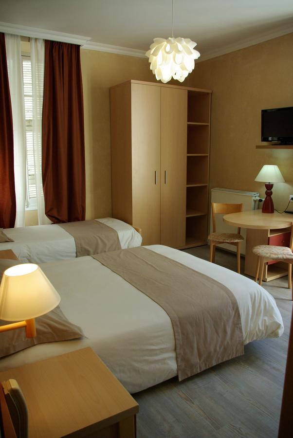 Le Mirval Hotel La Brigue Exterior photo